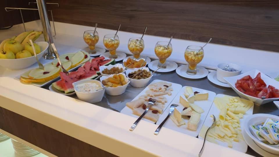 Ibiris Hotel Оран Екстериор снимка