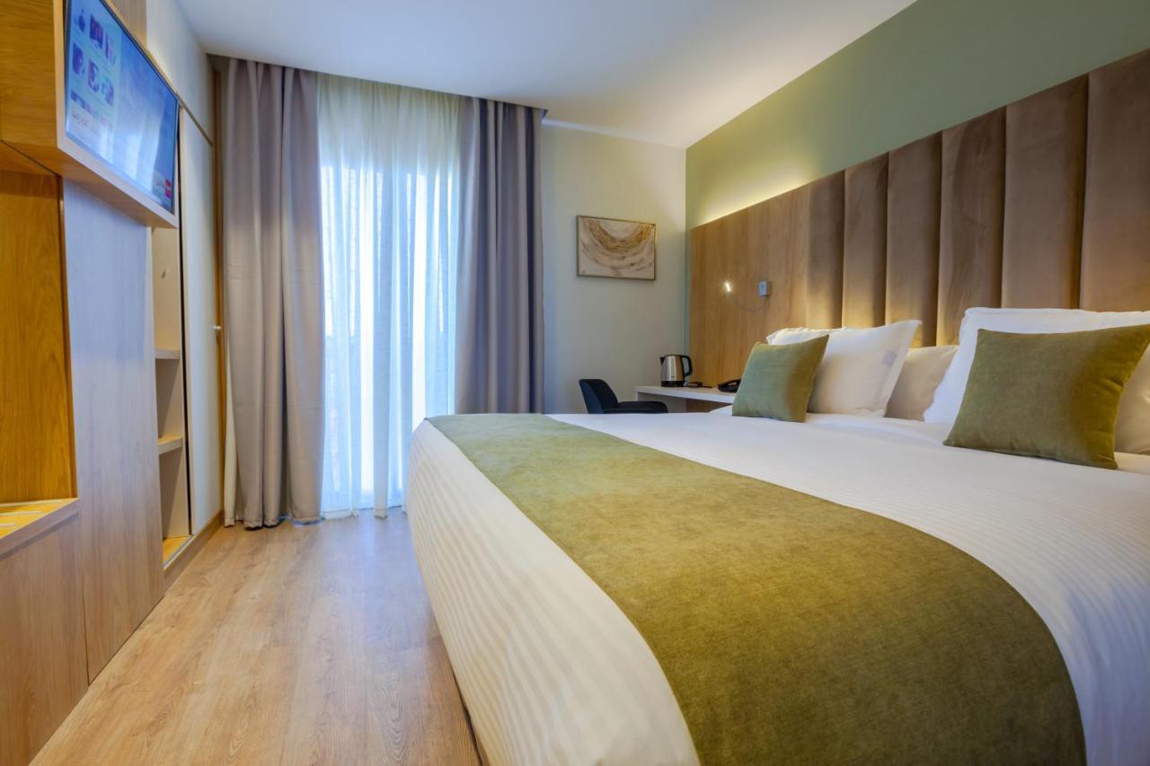 Ibiris Hotel Оран Екстериор снимка