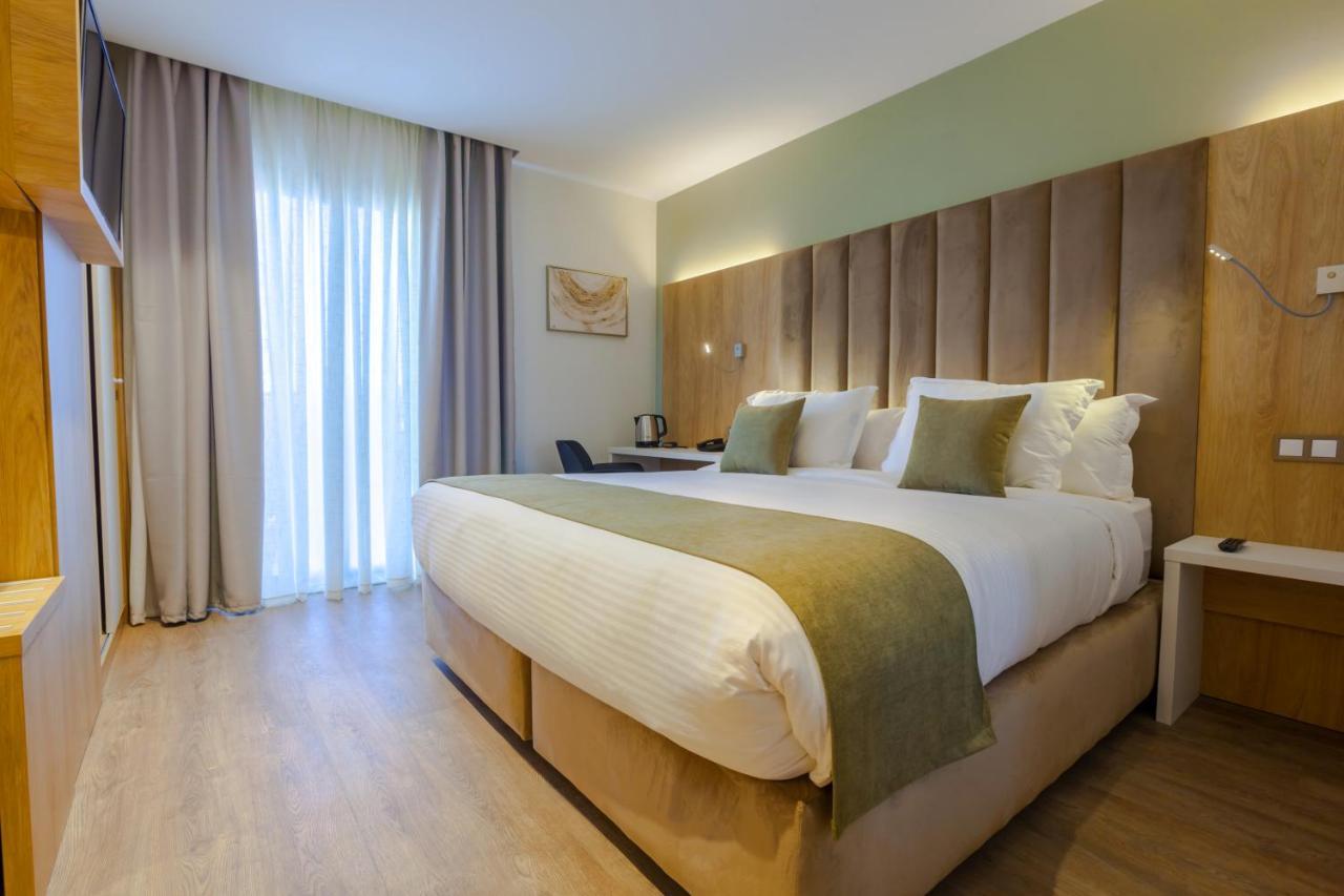 Ibiris Hotel Оран Екстериор снимка