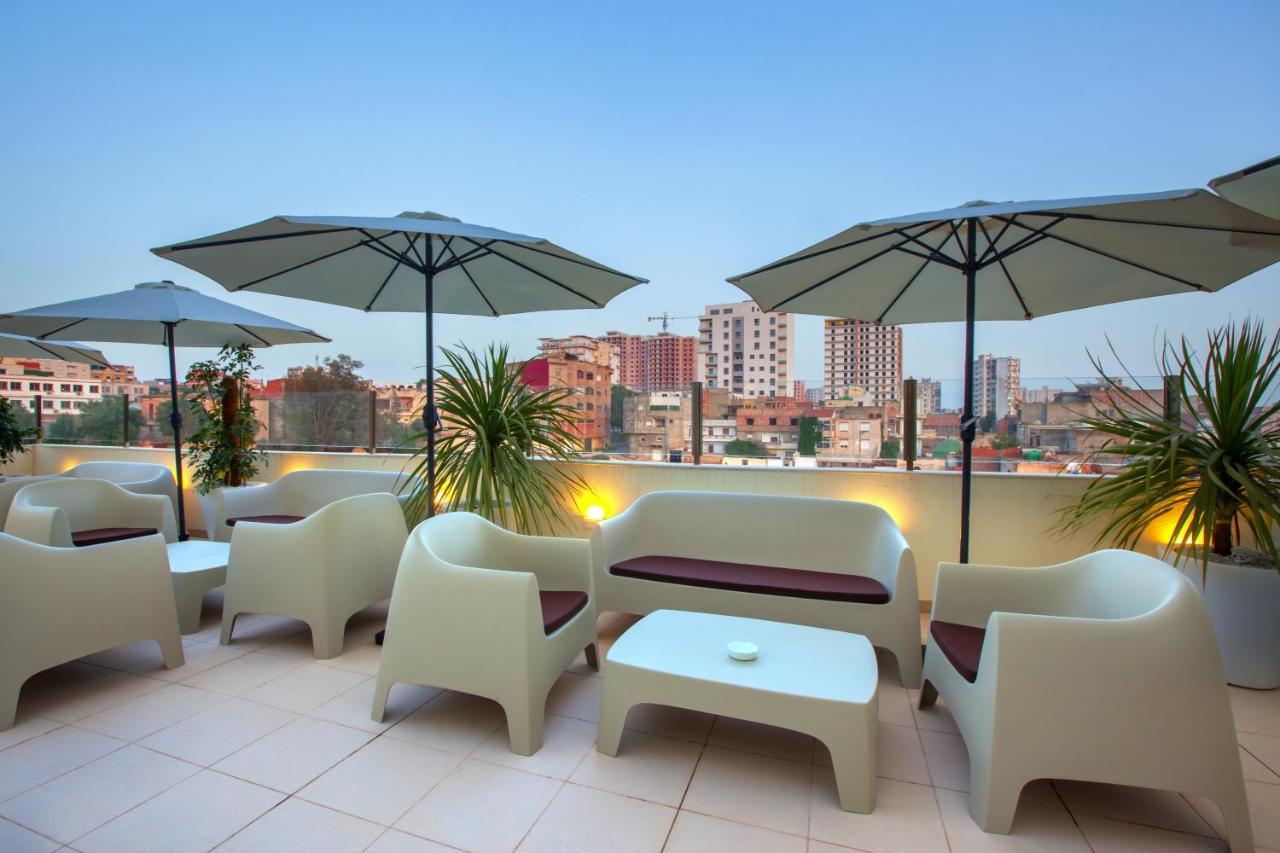 Ibiris Hotel Оран Екстериор снимка