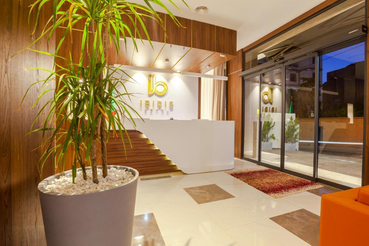 Ibiris Hotel Оран Екстериор снимка