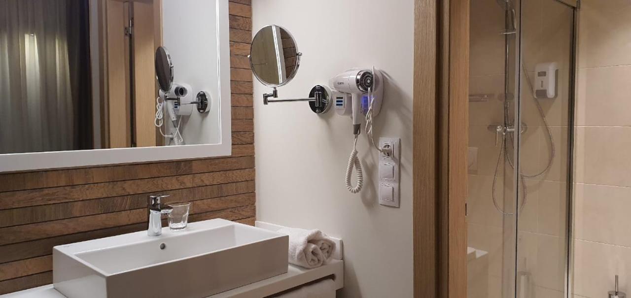 Ibiris Hotel Оран Екстериор снимка