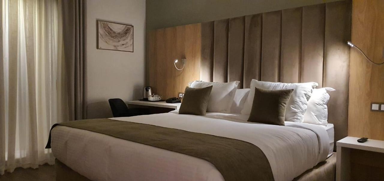 Ibiris Hotel Оран Екстериор снимка